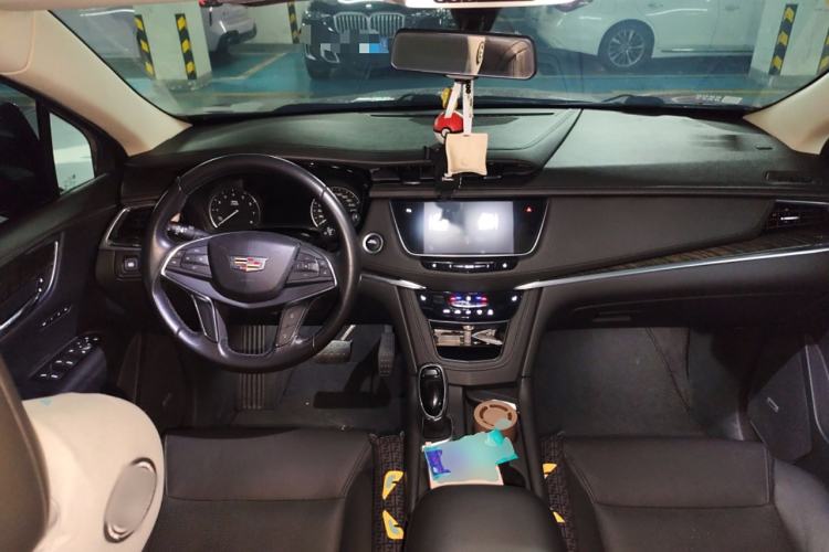 Used Cadillac XT5 2018 25T Luxury Model
