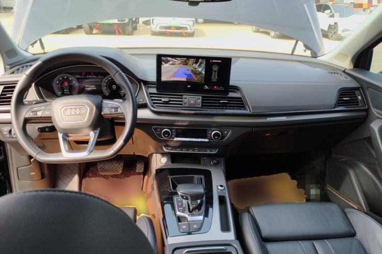 Used Audi Q5L 2022 45T Luxury Dynamic Model Center Console