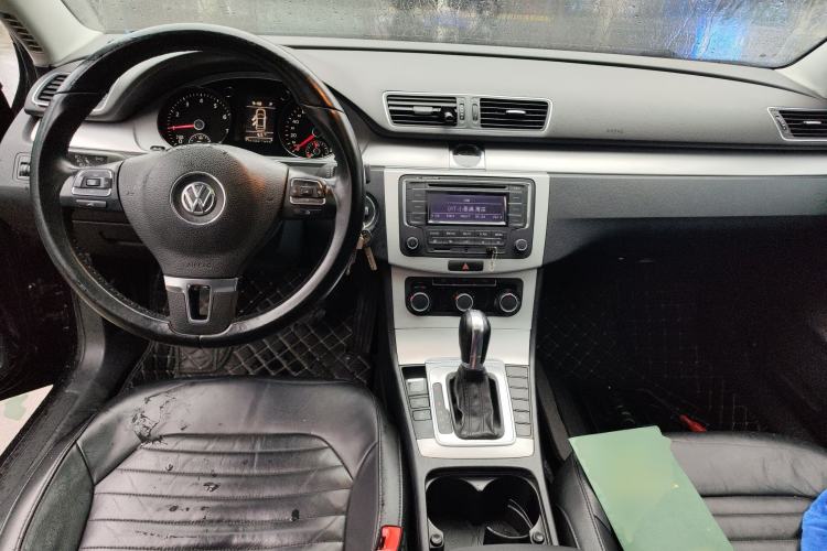 Used Volkswagen Magotan 2013 1.8TSI Premier Model Center Console