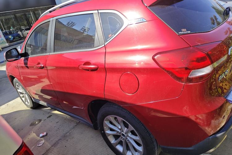 Used Haval H2 2018 Blue-Label 1.5T Dual-Clutch Two-Wheel-Drive Luxury Model