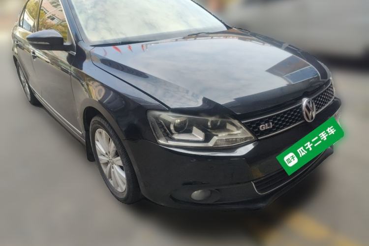 Used Volkswagen Sagitar 2012 1.4TSI Automatic Luxury Edition Front Right 45 Deg