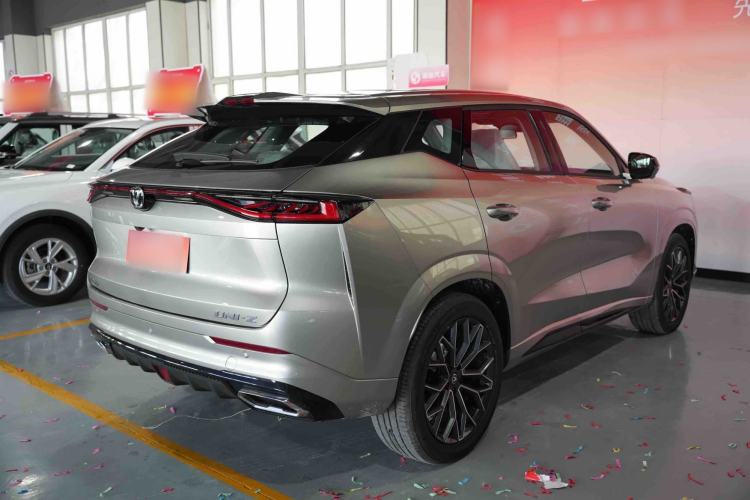 Used Changan UNI-Z 2025 1.5T Luxury Version