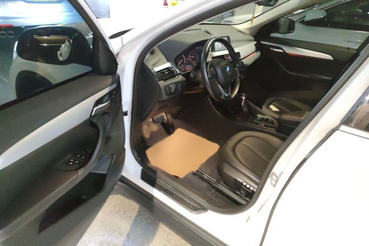 Used BMW X1 2016 sDrive18Li Fashion Model Interior 3