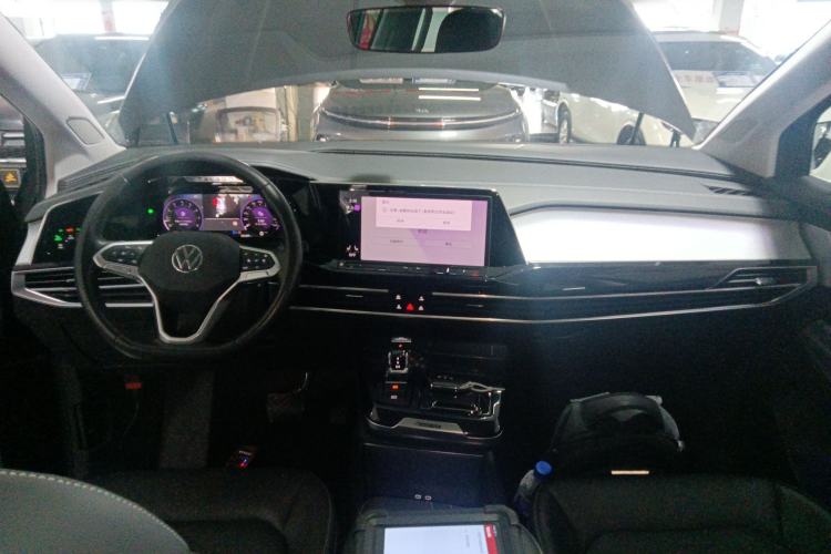 Used Volkswagen Talagon 2023 Facelift 380TSI All-Wheel Drive Luxury Jiajing Pro Version with 7 Seats Center Console