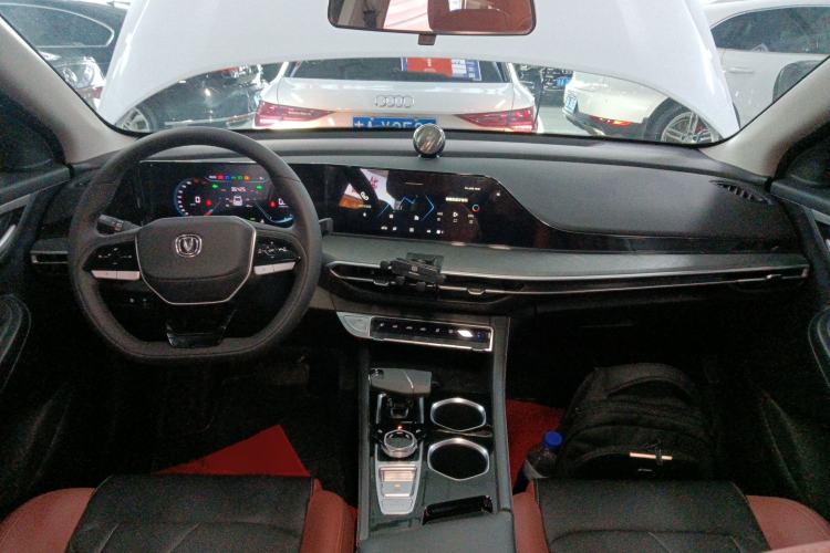 Used CHANGAN Eado 2023 Changan Edition PLUS Blue Whale NE 1.4T GDI DCT Prestige Version