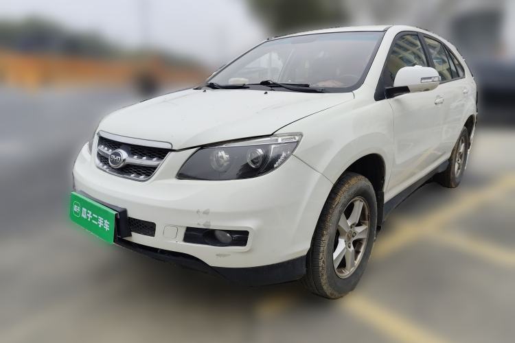 Used BYD S6 2014 2.0L Manual Luxury 5-Seater