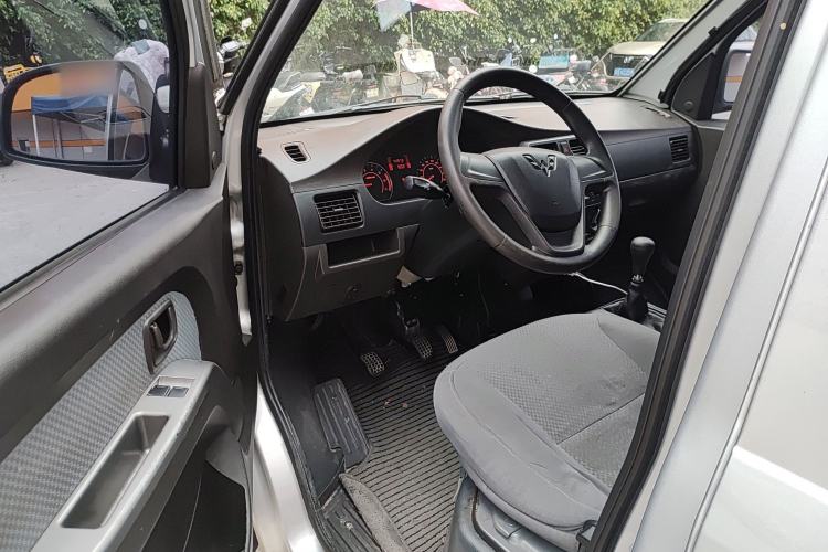 Used Wuling Rongguang S 2023 1.5L Base Version 5/7 Seats Driver Seat