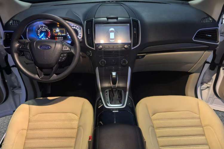 Used Ford Edge 2016 EcoBoost 245 Two-Wheel-Drive Titanium 5-Seater