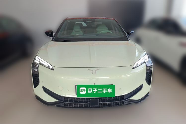 Used Hongqi EH7 2024 820 Pro Front