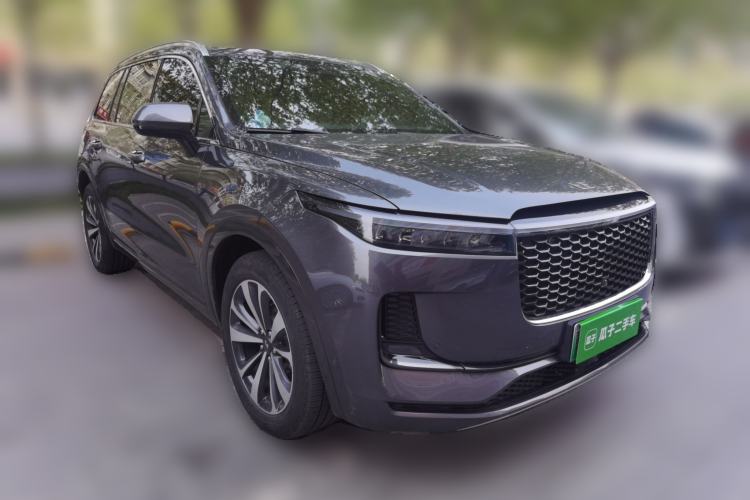 Used Li Auto ONE 2021 Extended-Range 6-Seater Version Front Right 45 Deg