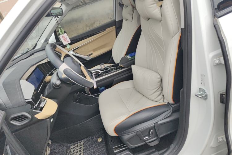 Used Geely Auto FX11 2023 1.5TD DCT Prestige Edition Left Front Seat