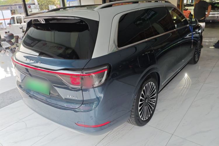 Used Hima AITO M9 2025 Extended-Range Ultra Version 52 kWh 6-Seater
