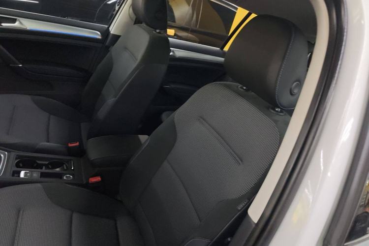 Used Volkswagen Golf Pure Electric 2020 Chari