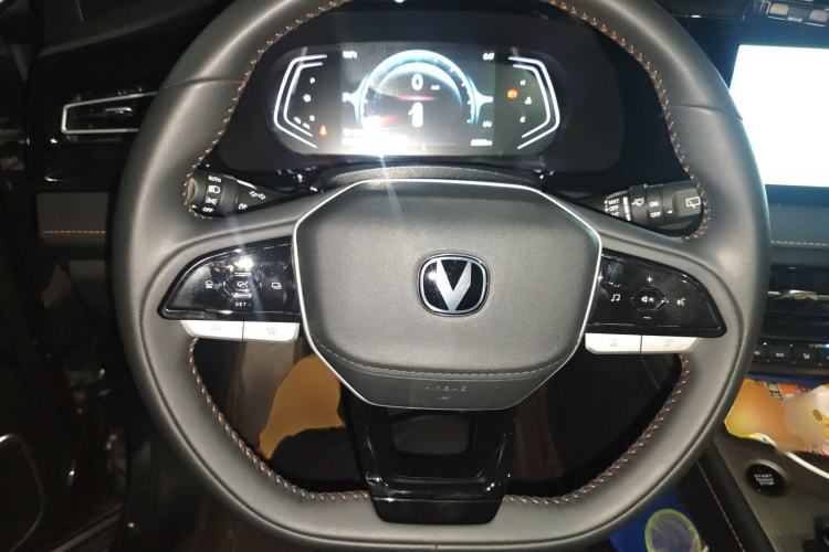 Used Changan X7 PLUS 2024 1.5T Automatic Prestige 7-Seater