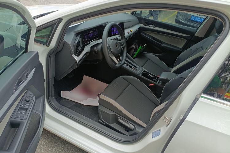 Used Volkswagen Golf 2021 280TSI DSG Pro First Edition Driver Seat