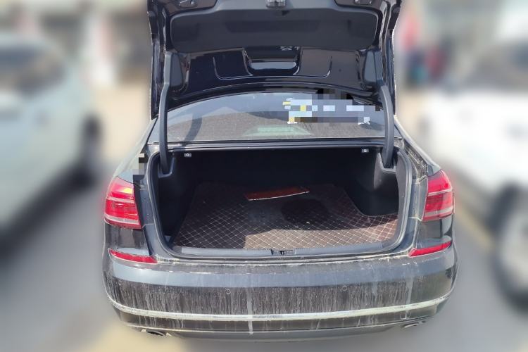 Used Volkswagen Passat 2017 330TSI DSG Luxury Edition Trunk
