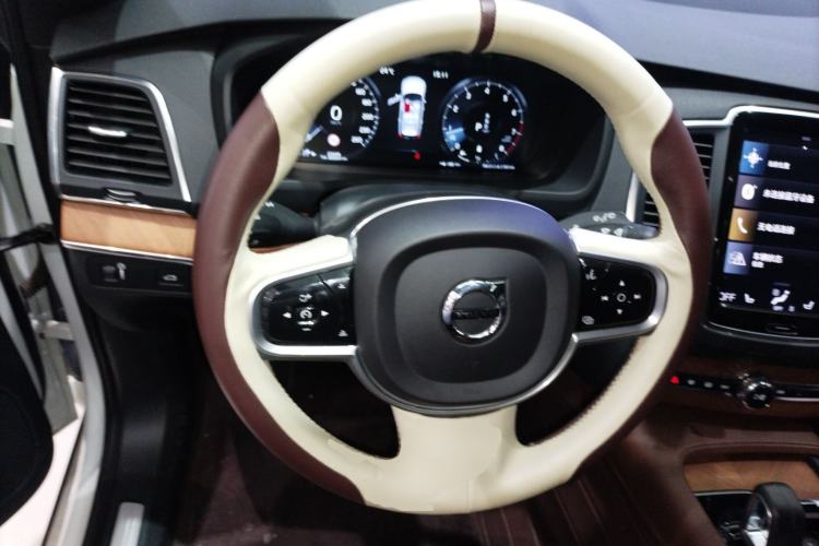 Used Volvo XC90 2022 B5 Smart Drive Luxury Edition 5 Seats Steering Wheel
