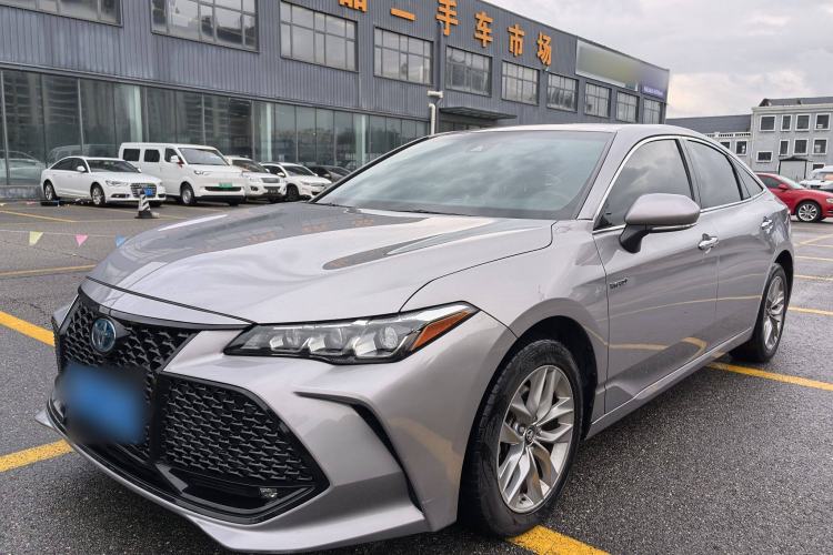 Used Toyota Avalon 2019 Dual-Engine 2.5L Luxury Edition China VI Standard