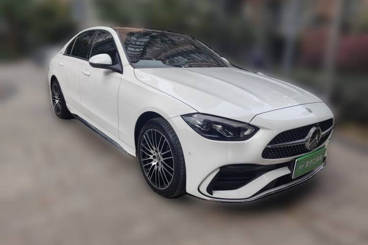 Used Mercedes-Benz C-Class 2023 Second Facelift C 260 L Front Right 45 Deg