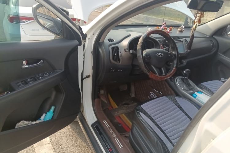 Used Kia Sportage R 2015 2.0L Automatic Two-Wheel Drive DLX Model