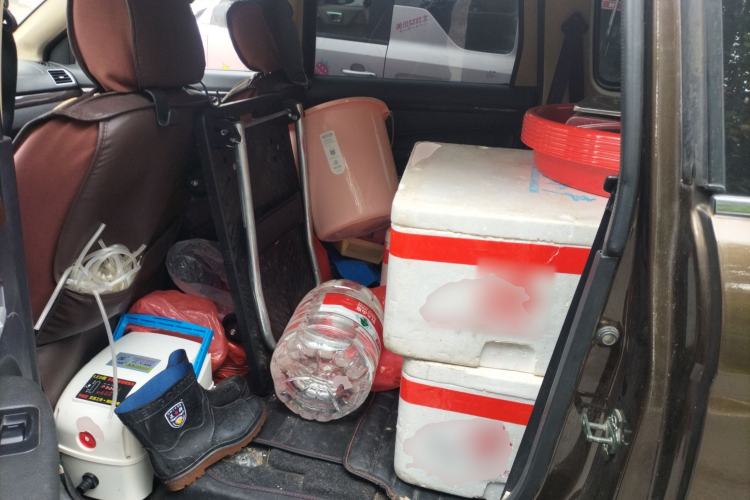 Used Dongfeng Fengon 360 2015 1.5L Manual Luxury 7-Seater China IV Standard
