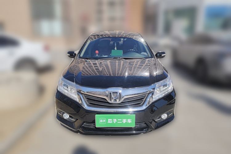 Used Honda Crider 2013 1.8L automatic luxury edition Front