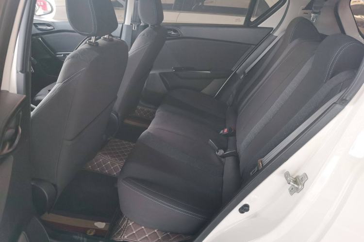 Used Baojun 310 2016 1.2L manual Comfort trim level
