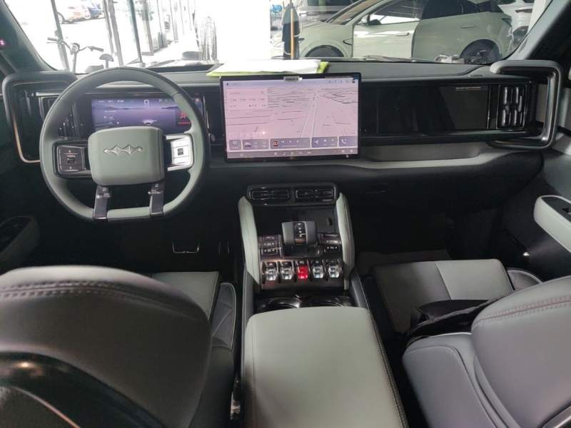 Used Formula Leopard 5 2023 Navigator Edition — 9