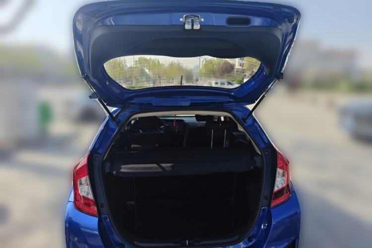 Used Honda Fit 2016 1.5L LX CVT Comfort Model Trunk