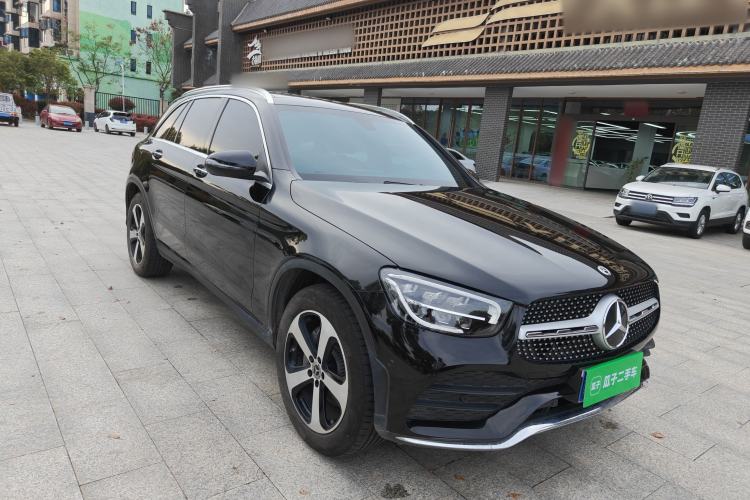 Used Mercedes-Benz GLC 2022 Facelifted GLC 260 L 4MATIC Dynamic Edition Front Right 45 Deg