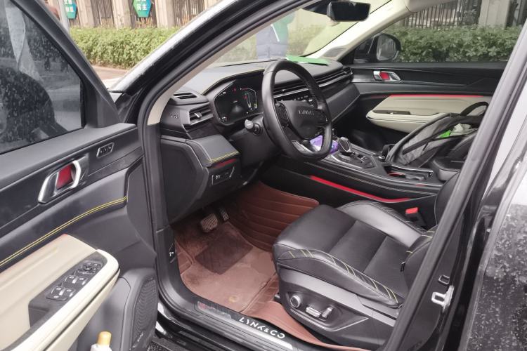 Used Lynk & Co 05 2020 2.0TD Two-Wheel Drive Shine Halo