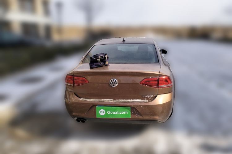 Used Volkswagen Lamando 2015 230TSI DSG Fashion Edition
