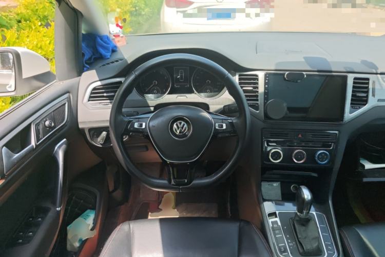 Used Volkswagen Golf Sportsvan 2016 230TSI Automatic Trend Edition
