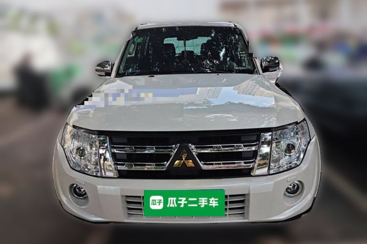 Used Mitsubishi Pajero 2014 3.0L Elite Upgrade Edition
