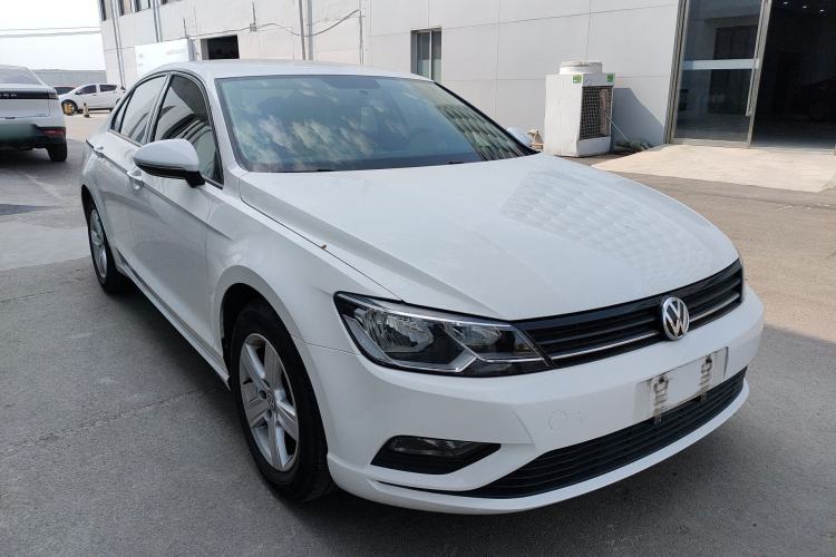 Used Volkswagen Lamando 2018 230TSI DSG Fashion Edition Front Right 45 Deg