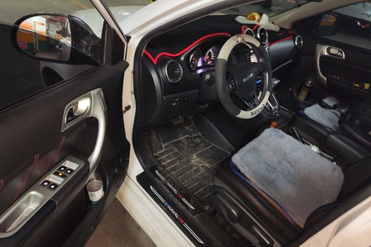 Used Haval H6 2016 Upgraded Model 1.5T Automatic Two-Wheel Drive Elite Version Driver Seat