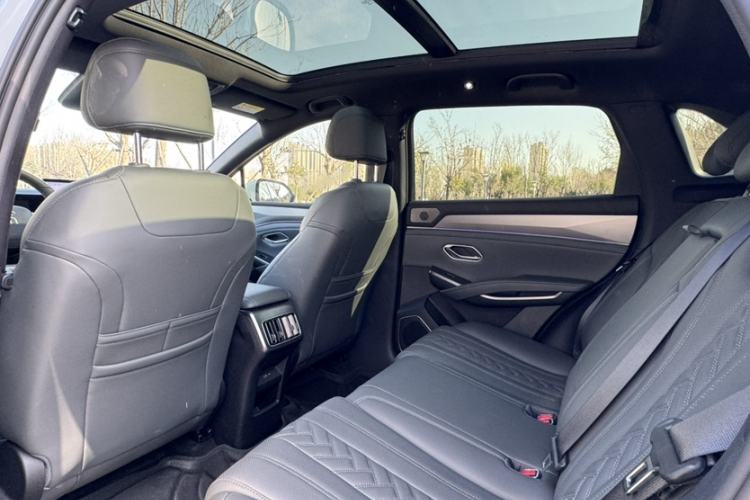 Used BYD Song L DM-i 2025 Intelligent Driving Version 112 km Beyond-Range Type