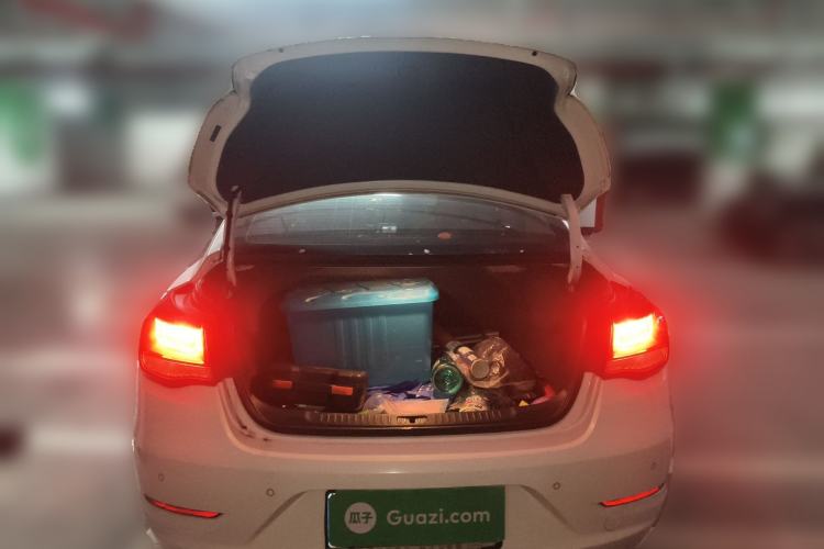 Used Chevrolet Malibu 2016 1.6T Automatic Comfort Edition Trunk