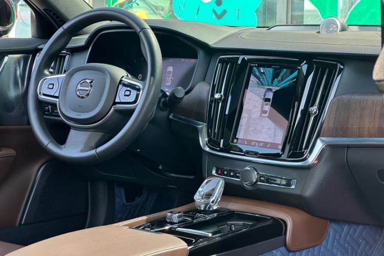 Used Volvo S90 New Energy 2022 T8 eDrive Hybrid Luxury Edition