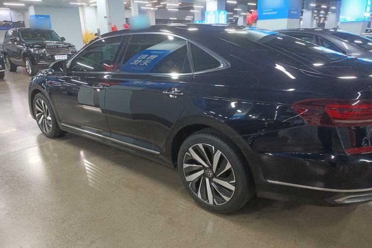 Used Volkswagen Passat 2022 330TSI Starry Luxury Edition
