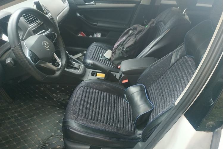 Used Volkswagen Sagitar 2018 1.6L Automatic Fashion Model Left Front Seat