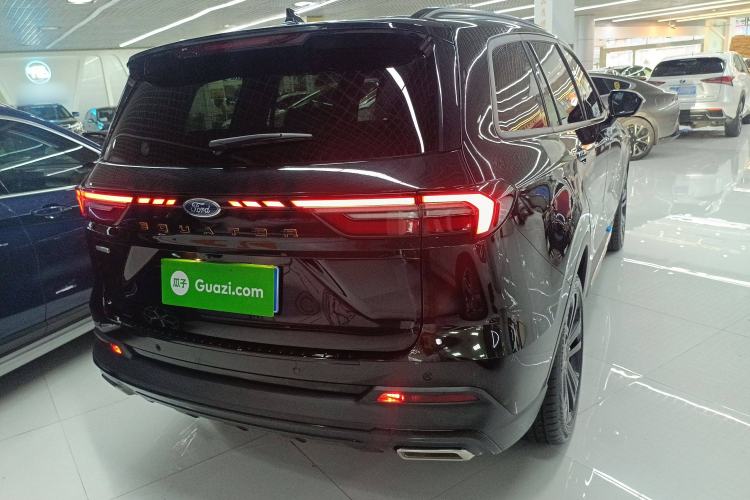 Used Ford Equator 2023 EcoBoost 225 Obsidian Orange Edition Prestige 7-Seater (2/2/3)
