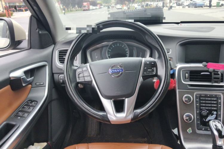 Used Volvo S60 2014 S60L T5 Smart Upgrade Edition
