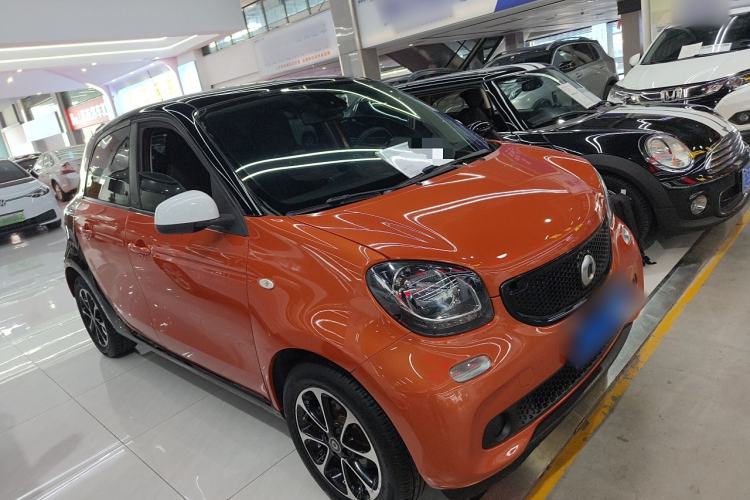 Used smart forfour 2016 1.0L 52 kW Passion Edition
