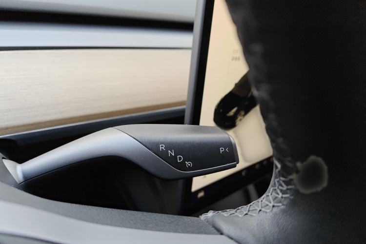 Used Tesla Model Y 2021 Standard Range Rear-Wheel Drive Version