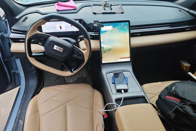 Used Geely Galaxy L6 2024 125km PLUS Dragon Edition
