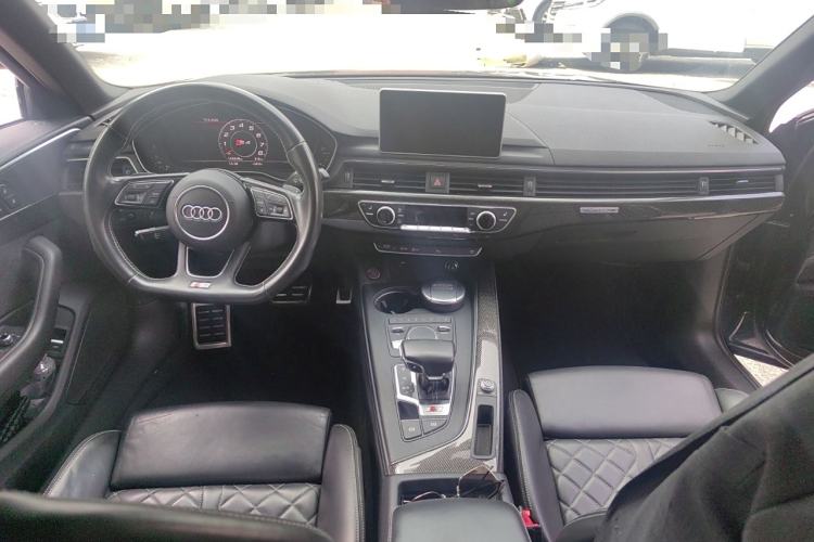 Used Audi S4 2018 S4 3.0TFSI Center Console