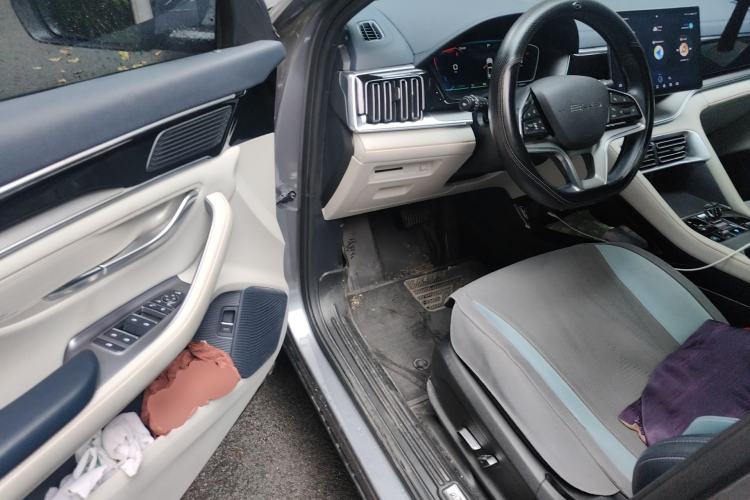 Used BYD Song PLUS New Energy 2024 HONOR Edition DM-i 110km Flagship PLUS
