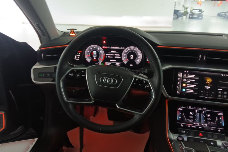 Used Audi A7L 2024 45TFSI quattro S-line Visionary Edition Flow Crystal Package