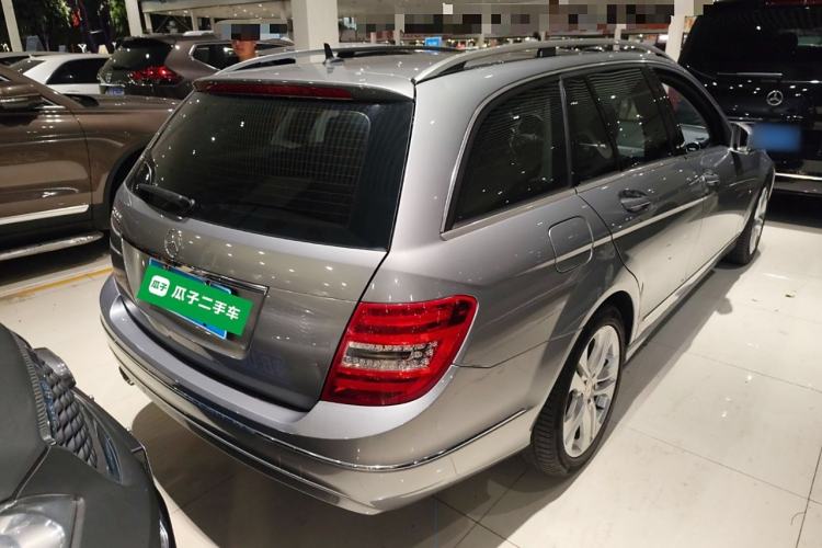 Used Mercedes-Benz C-Class 2011 C 200 Fashion Travel Edition